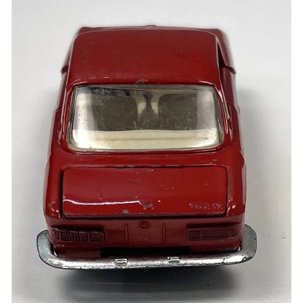 Mebetoys red bmw